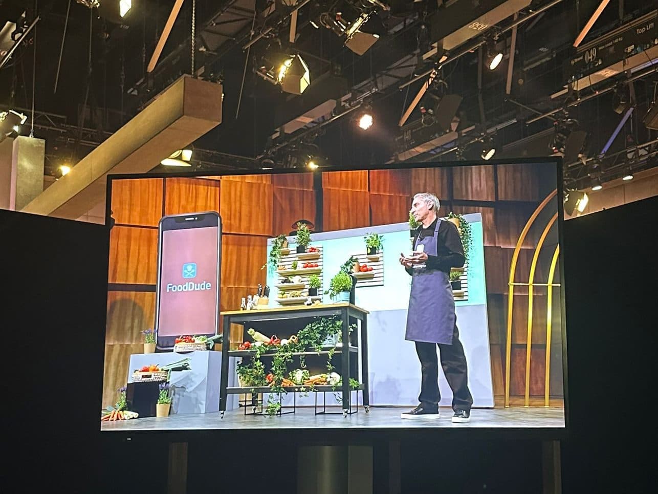 Sven Torner präsentiert FoodDude in „Die Höhle der Löwen“