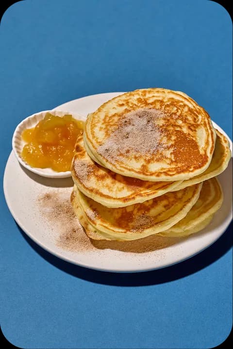 Pancakes mit Zimt-Zucker und Apfelmus – FoodDude