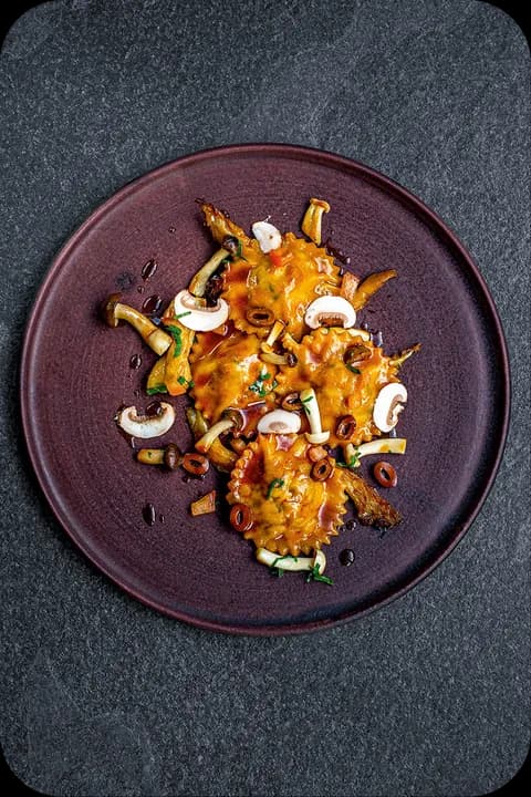 Kaninchenravioli mit Waldpilzen – Cornelia Poletto