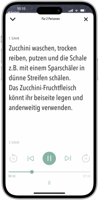 HÄNDE FREI ZUM KOCHEN Der Telepromter zeigt Ihnen den Zubereitungsschritt synchron zum gesprochenen Wort.
